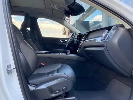 VOLVO XC60 2.0 16V 4P T8 HYBRID MOMENTUM AWD GEARTRONIC AUTOMTICO, Foto 14