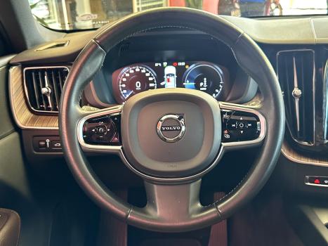 VOLVO XC60 2.0 16V 4P T8 HYBRID MOMENTUM AWD GEARTRONIC AUTOMTICO, Foto 2