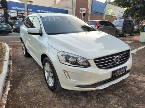 VOLVO XC60 2.4 4P AWD MOMENTUM DIESEL AUTOMTICO, Foto 3