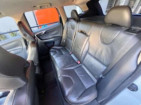 VOLVO XC60 3.0 4P CONFORT AWD TURBO AUTOMTICO, Foto 18