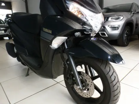 YAMAHA Fluo 125 ABS, Foto 6