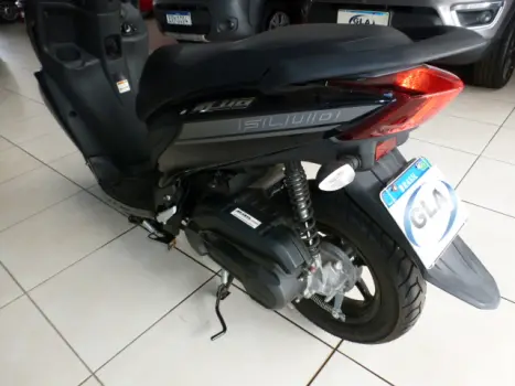 YAMAHA Fluo 125 ABS, Foto 9