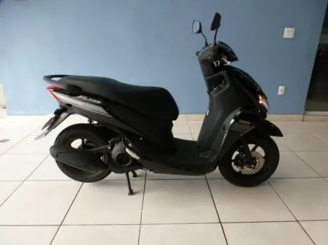 YAMAHA Fluo 125 ABS, Foto 10