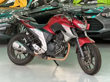 YAMAHA FZ 25 250 Fazer Flex , Foto 1