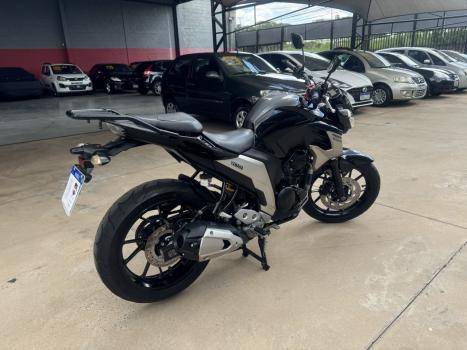 YAMAHA FZ 25 250 Fazer Flex , Foto 5