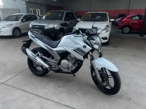 YAMAHA YS Fazer 250 LIMITED EDITION, Foto 4