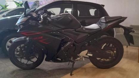 YAMAHA YZF R3 320 ABS, Foto 6