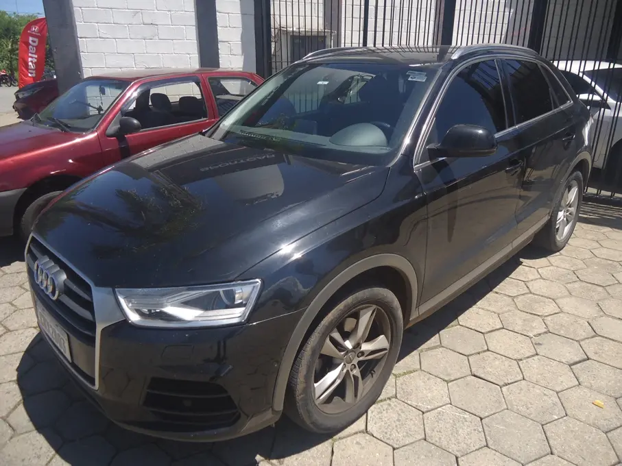 AUDI Q3 - Foto