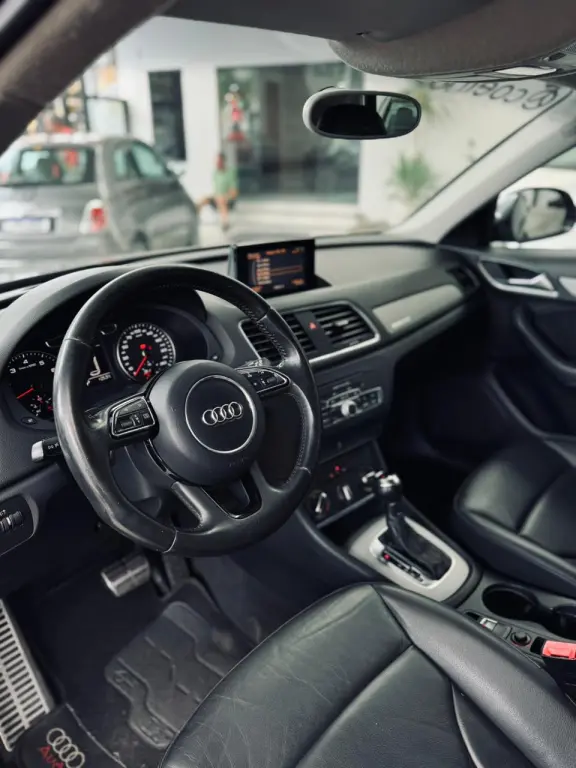 AUDI Q3 - Foto
