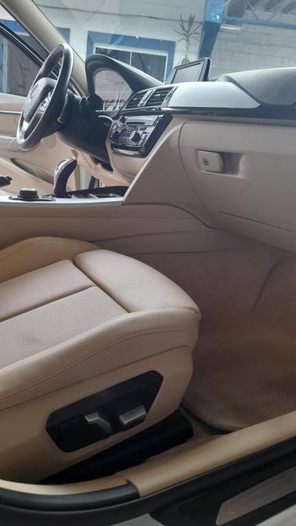 BMW 320I - Foto