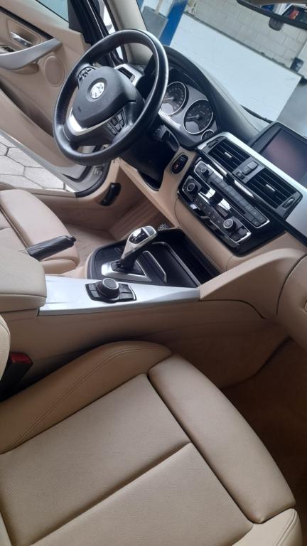 BMW 320I - Foto