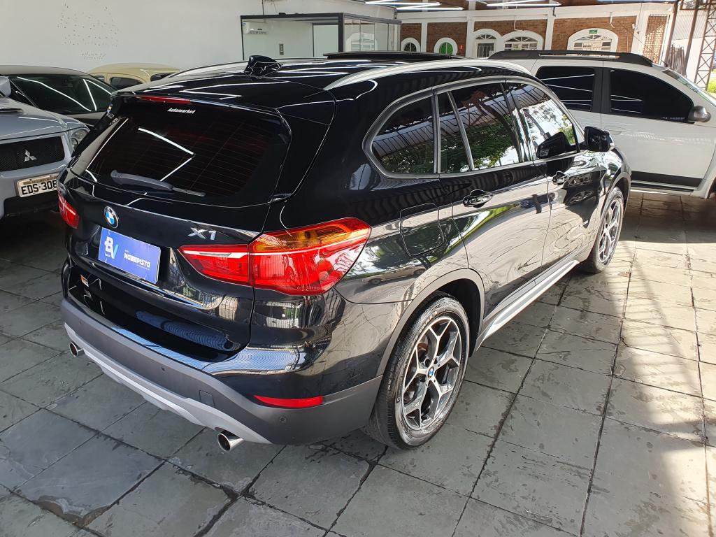 BMW X1 - Foto