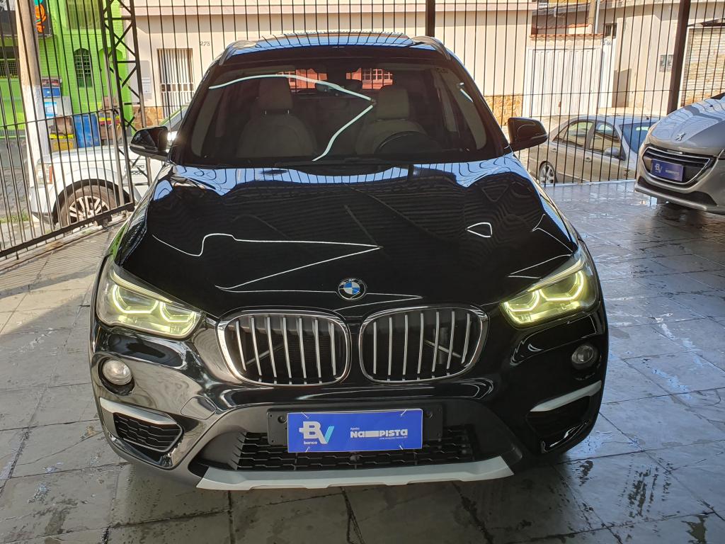 BMW X1 - Foto