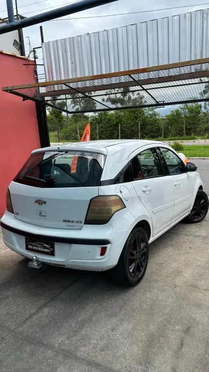 CHEVROLET Agile - Foto