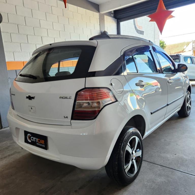 CHEVROLET Agile - Foto