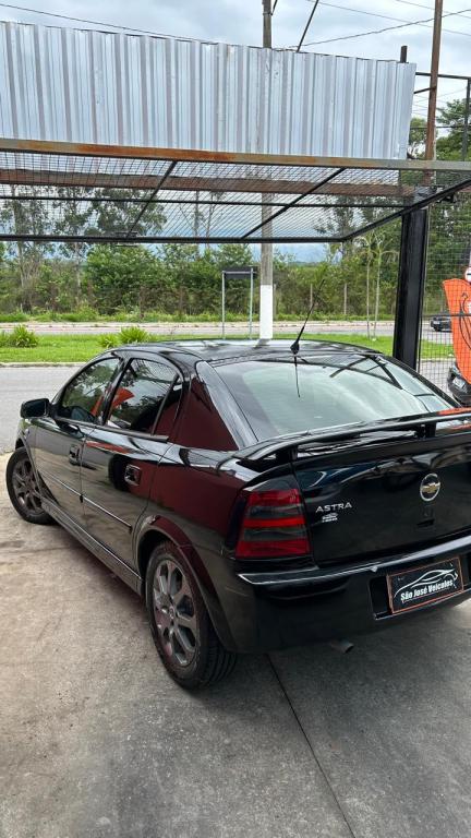 CHEVROLET Astra Hatch - Foto