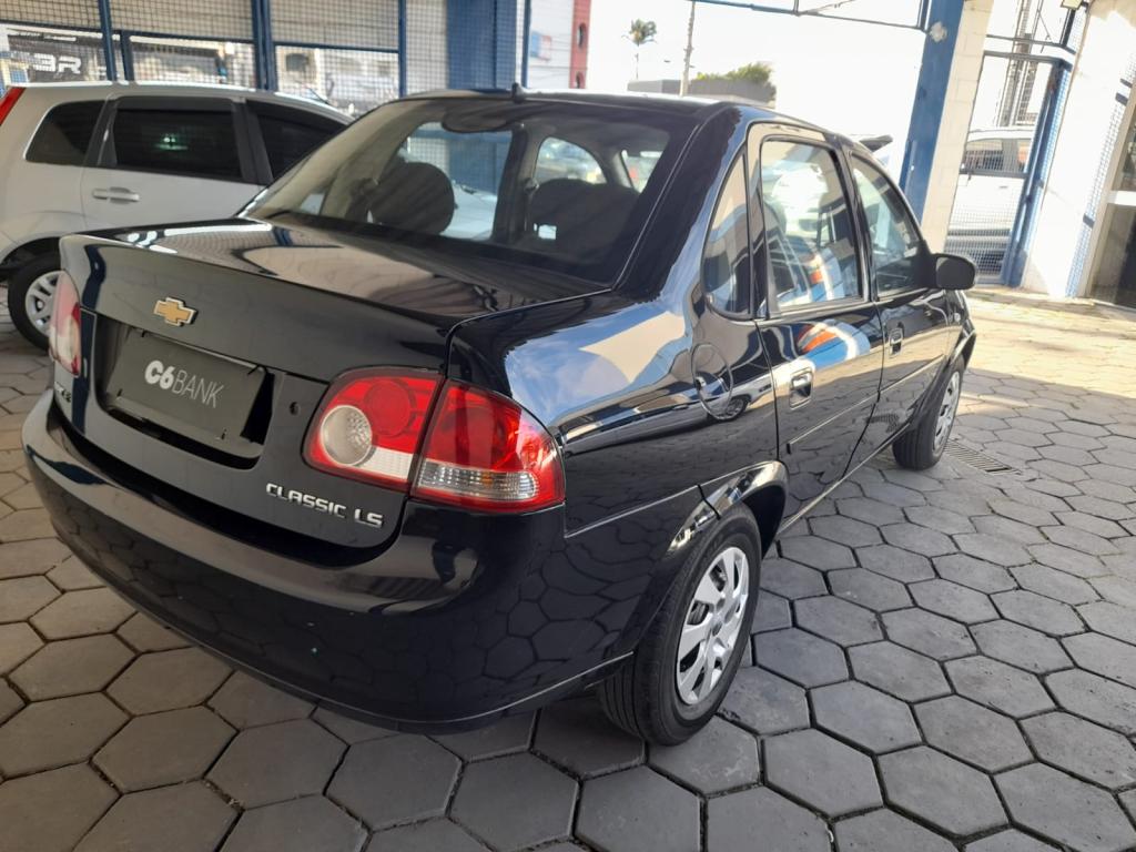 CHEVROLET Classic Sedan - Foto