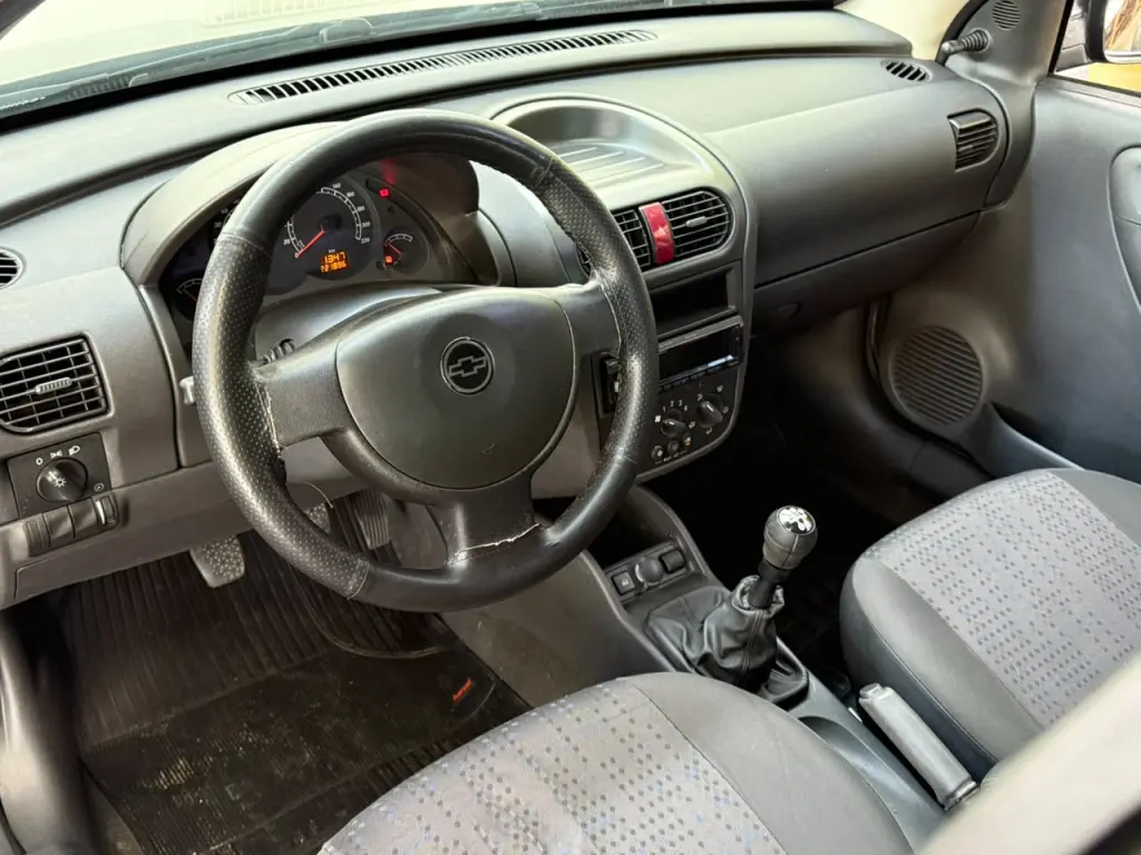 CHEVROLET Corsa Hatch - Foto