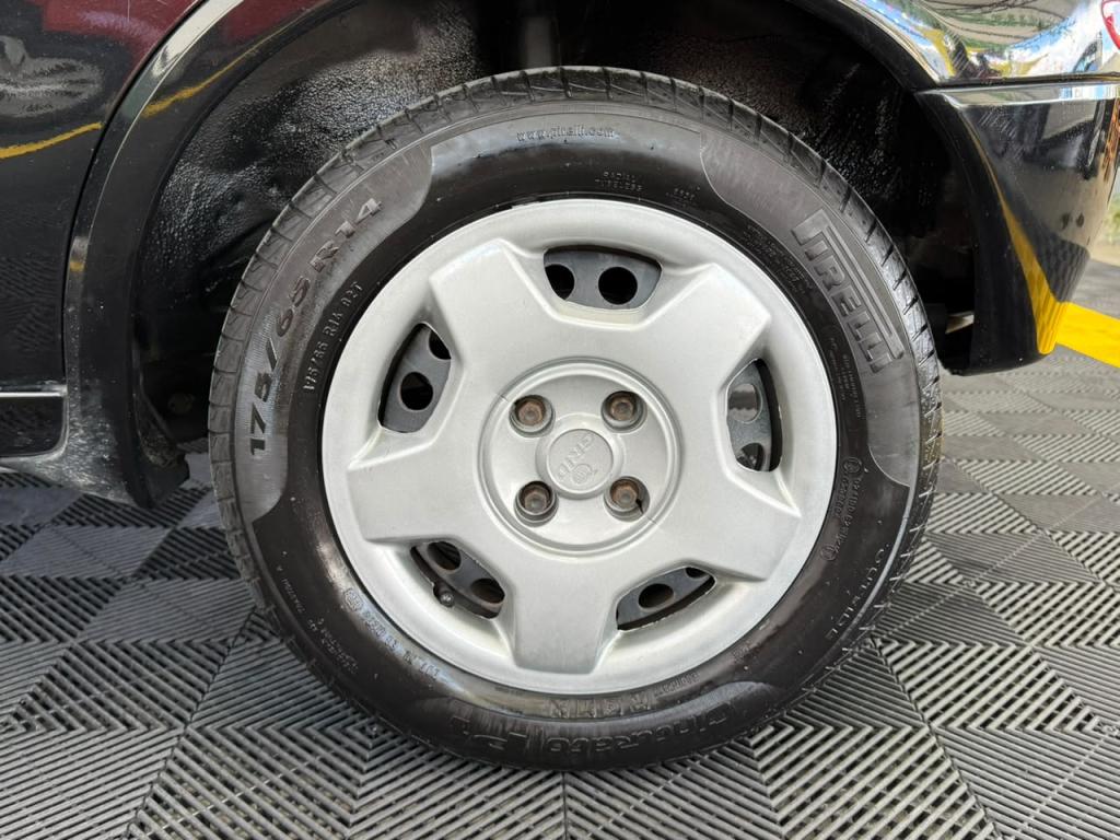 CHEVROLET Corsa Hatch - Foto