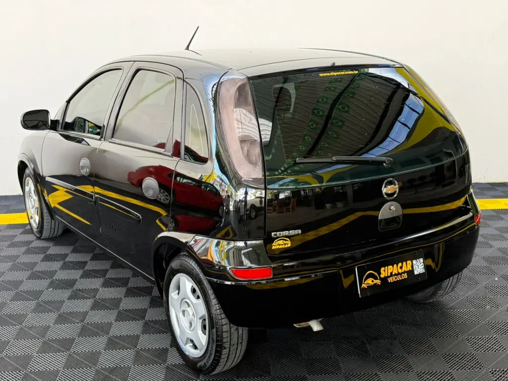 CHEVROLET Corsa Hatch - Foto