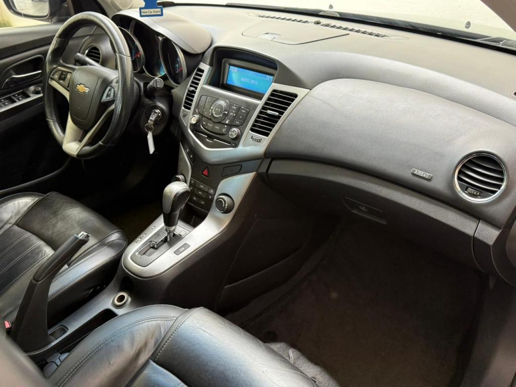CHEVROLET Cruze Hatch - Foto