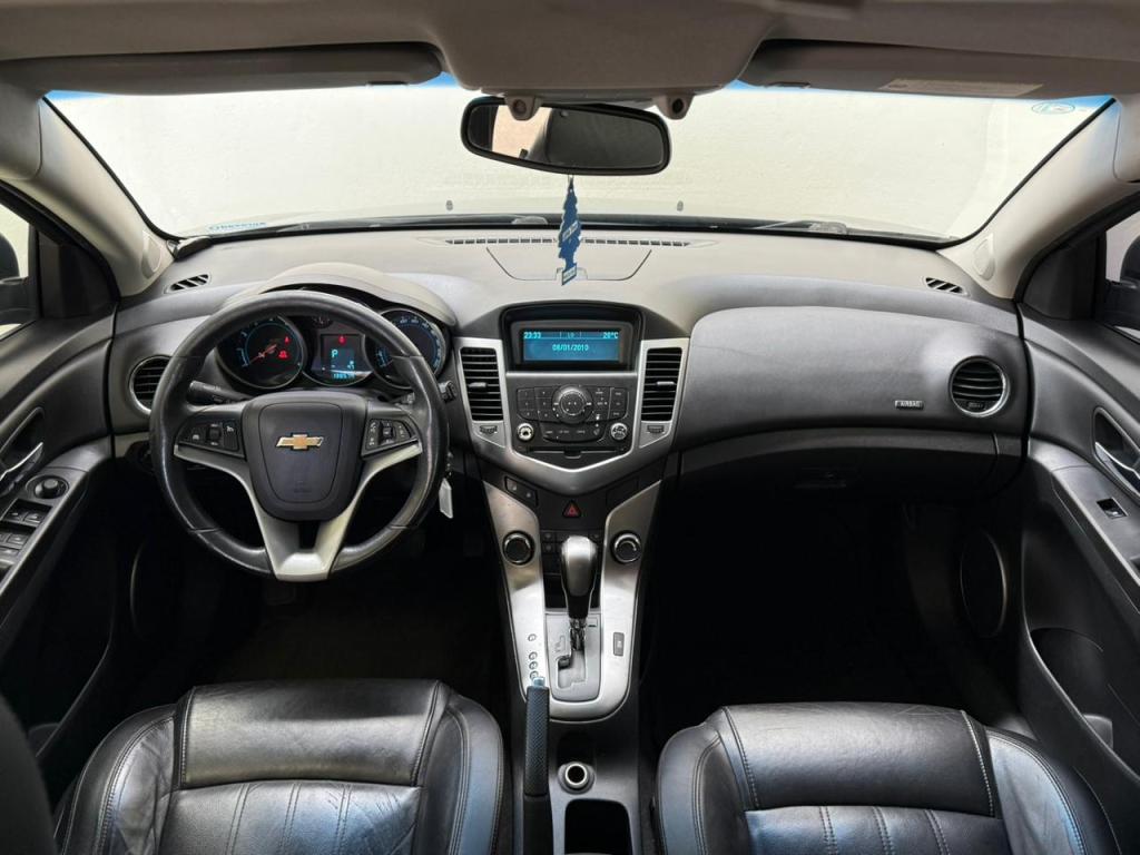 CHEVROLET Cruze Hatch - Foto