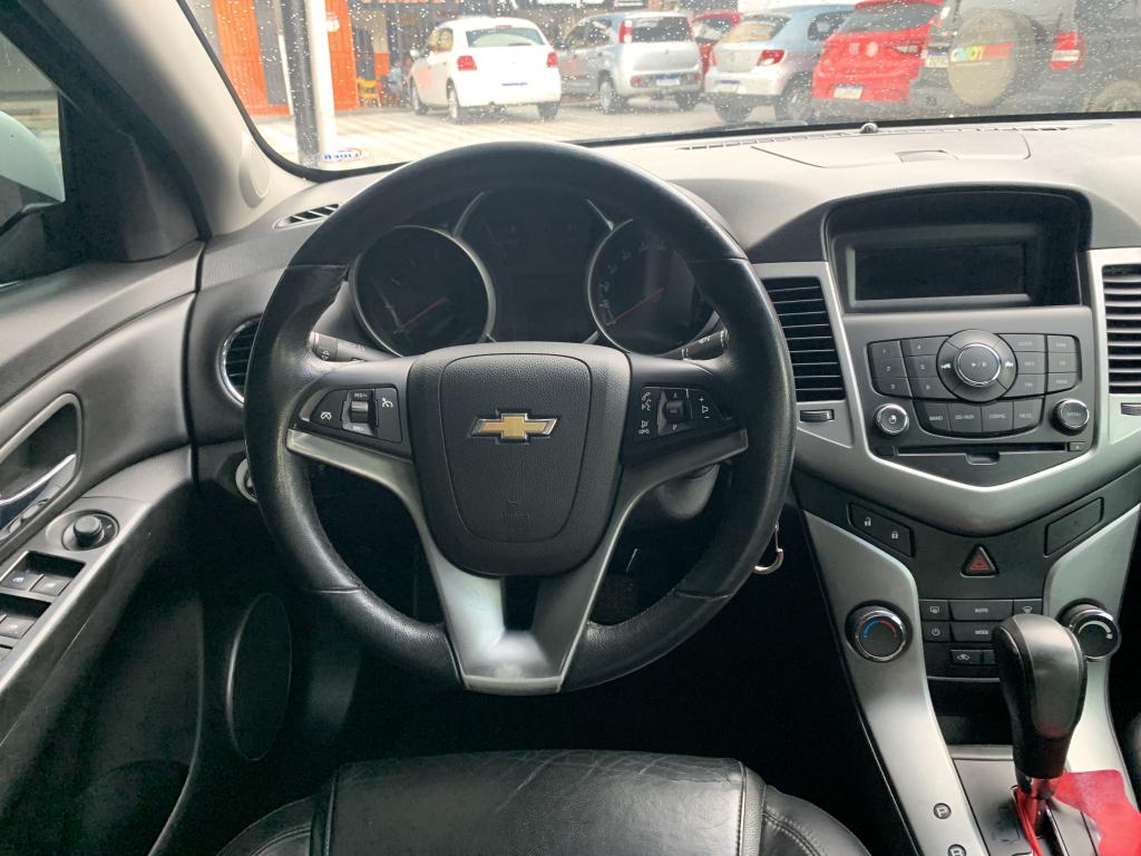 CHEVROLET Cruze Sedan - Foto