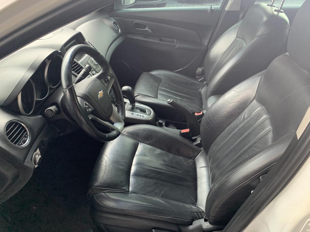 CHEVROLET Cruze Sedan - Foto
