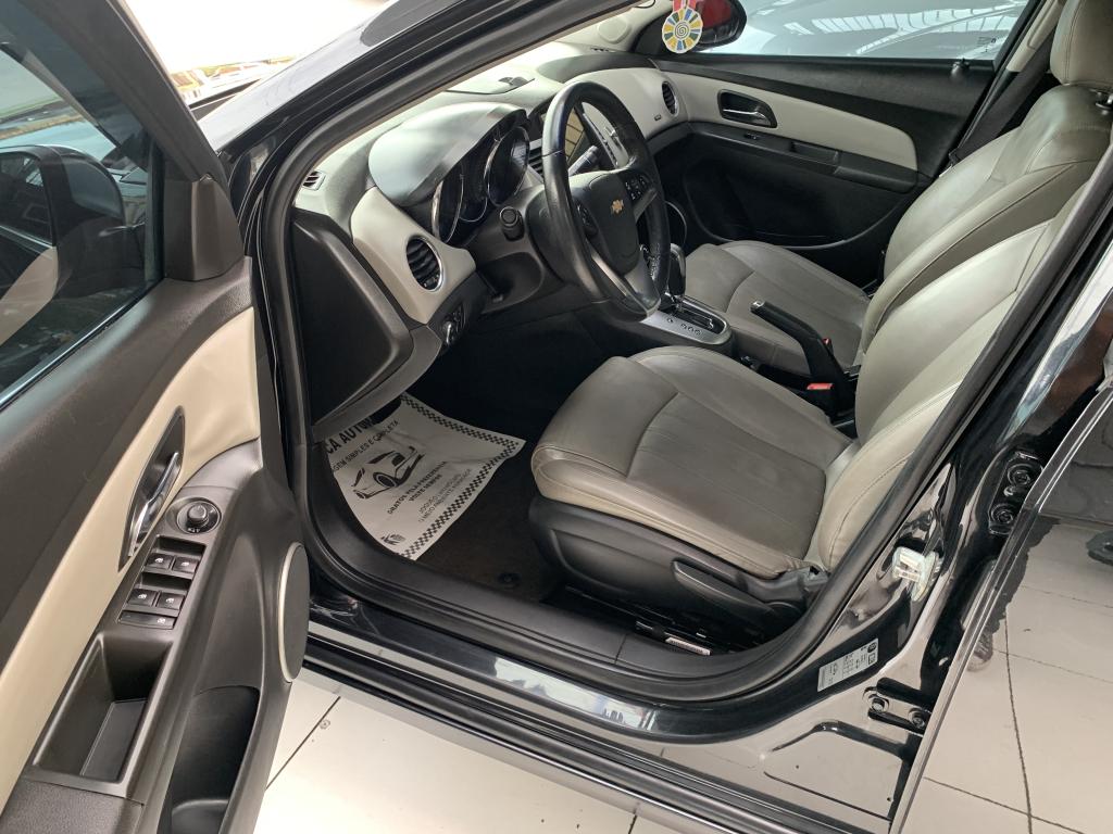 CHEVROLET Cruze Sedan - Foto