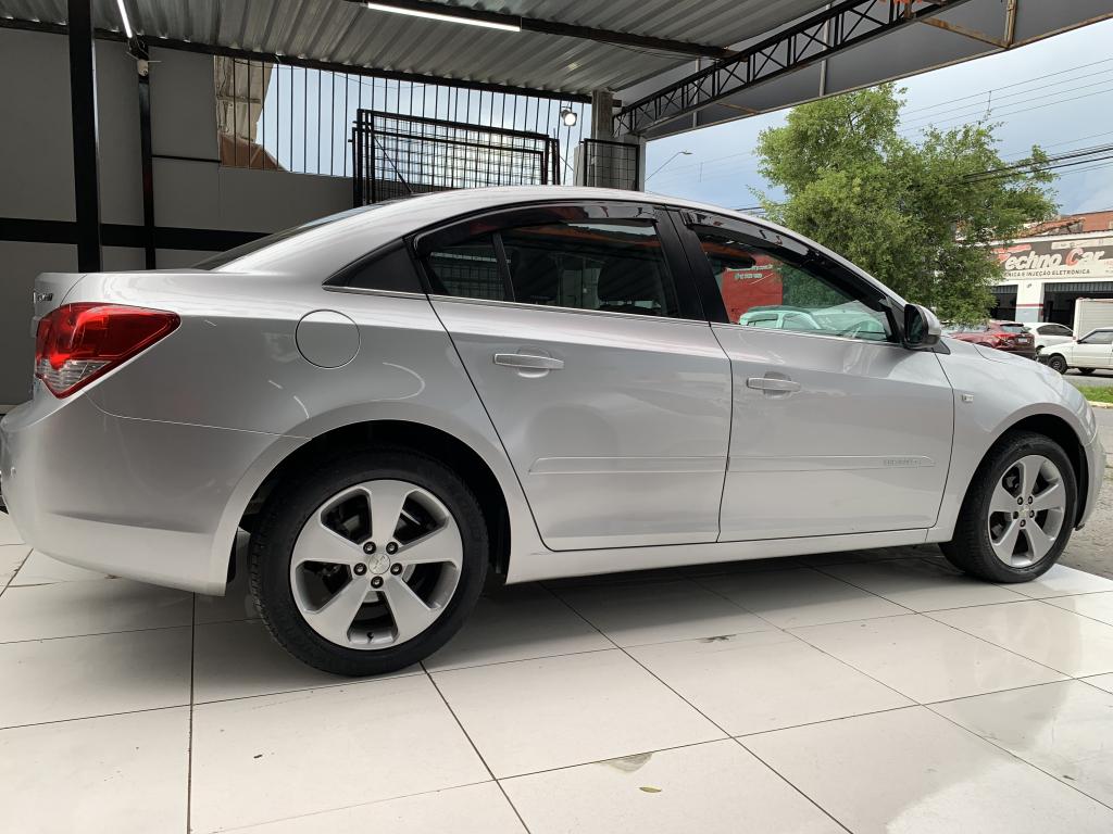 CHEVROLET Cruze Sedan - Foto