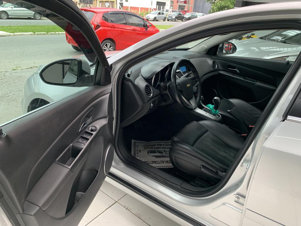 CHEVROLET Cruze Sedan - Foto