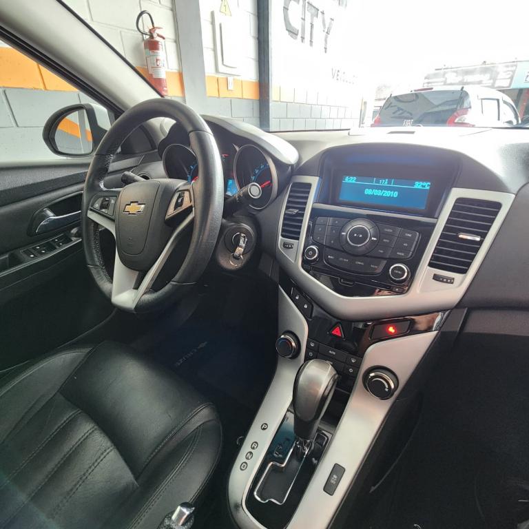 CHEVROLET Cruze Sedan - Foto