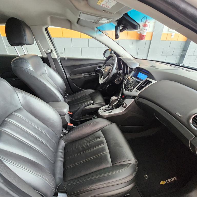 CHEVROLET Cruze Sedan - Foto