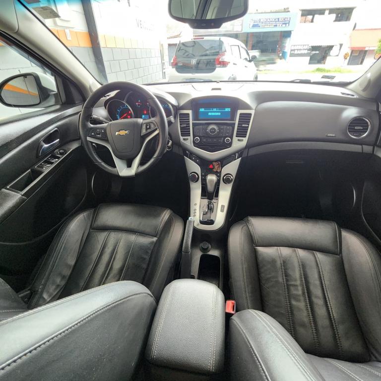 CHEVROLET Cruze Sedan - Foto