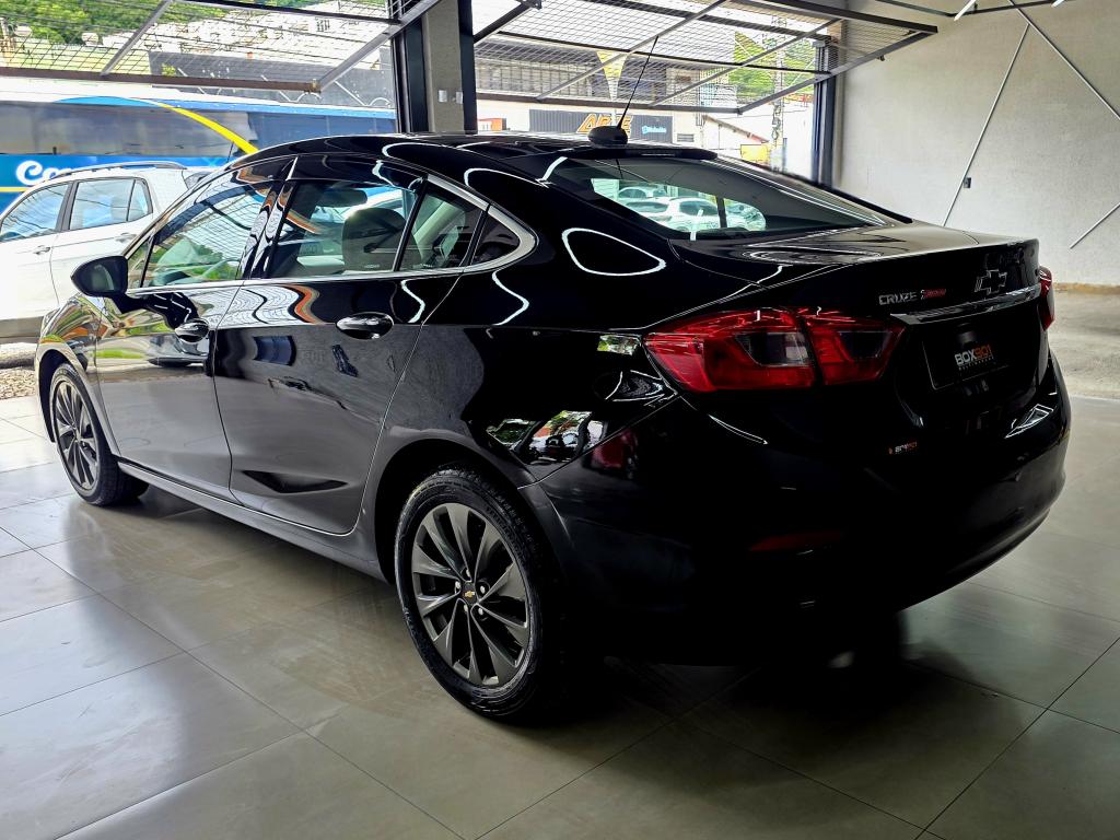 CHEVROLET Cruze Sedan - Foto