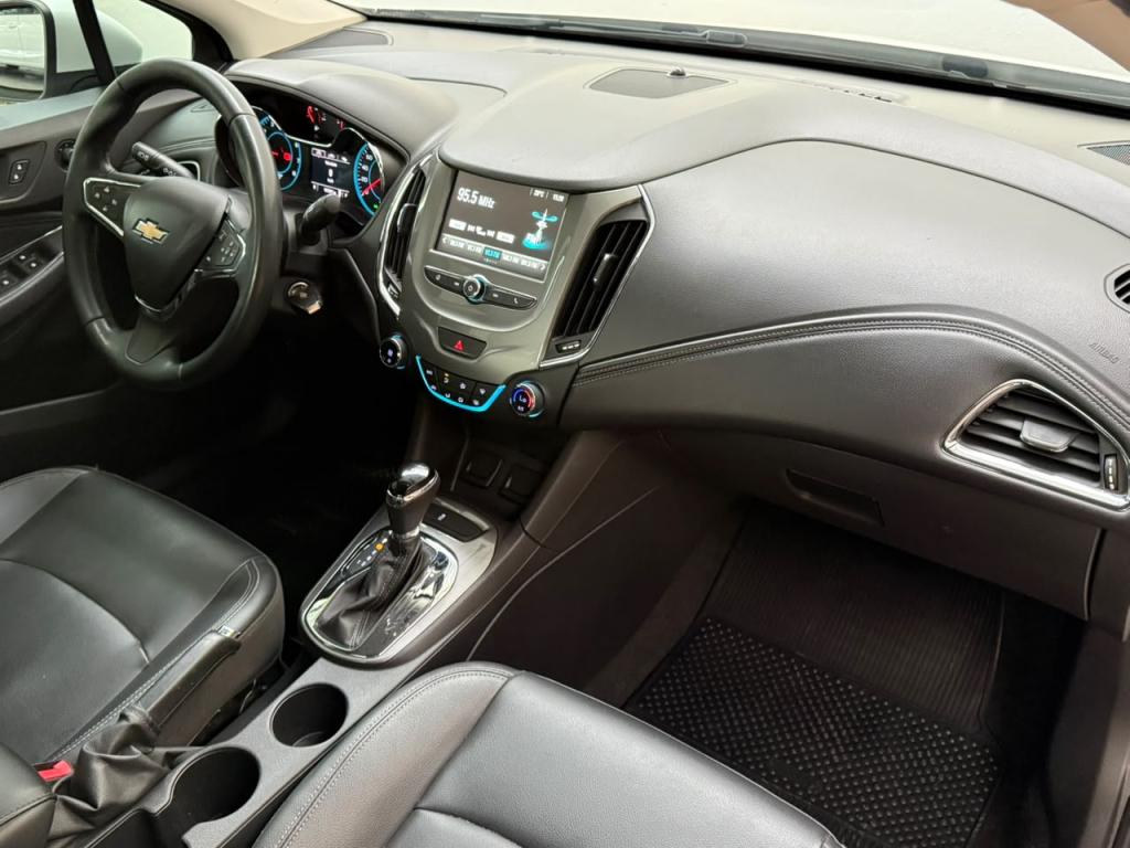 CHEVROLET Cruze Sedan - Foto