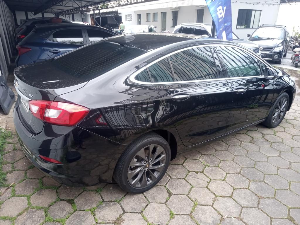 CHEVROLET Cruze Sedan - Foto