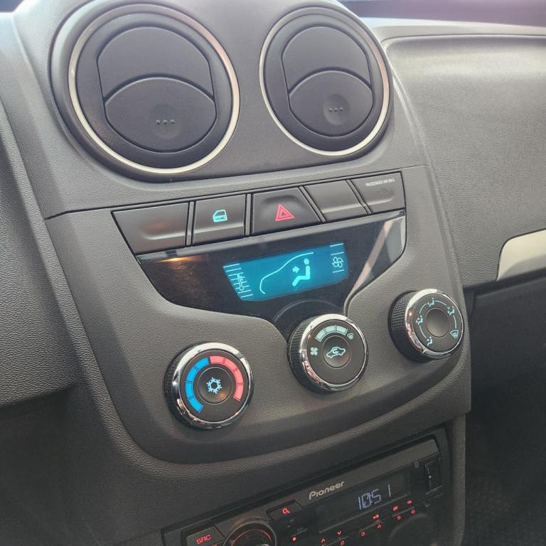 CHEVROLET Montana - Foto