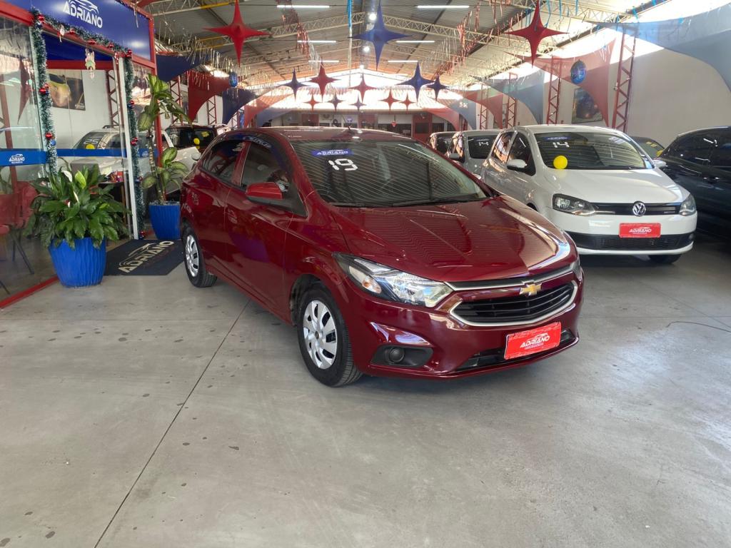 CHEVROLET Onix Hatch - Foto