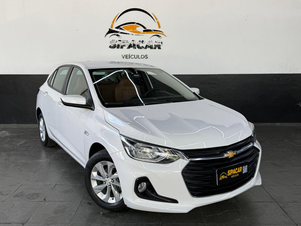 CHEVROLET Onix Hatch - Foto