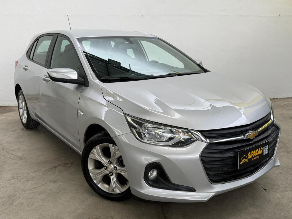 CHEVROLET Onix Hatch - Foto