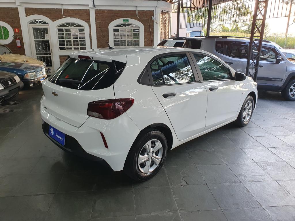 CHEVROLET Onix Hatch - Foto