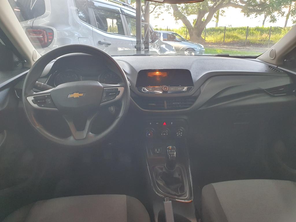 CHEVROLET Onix Hatch - Foto