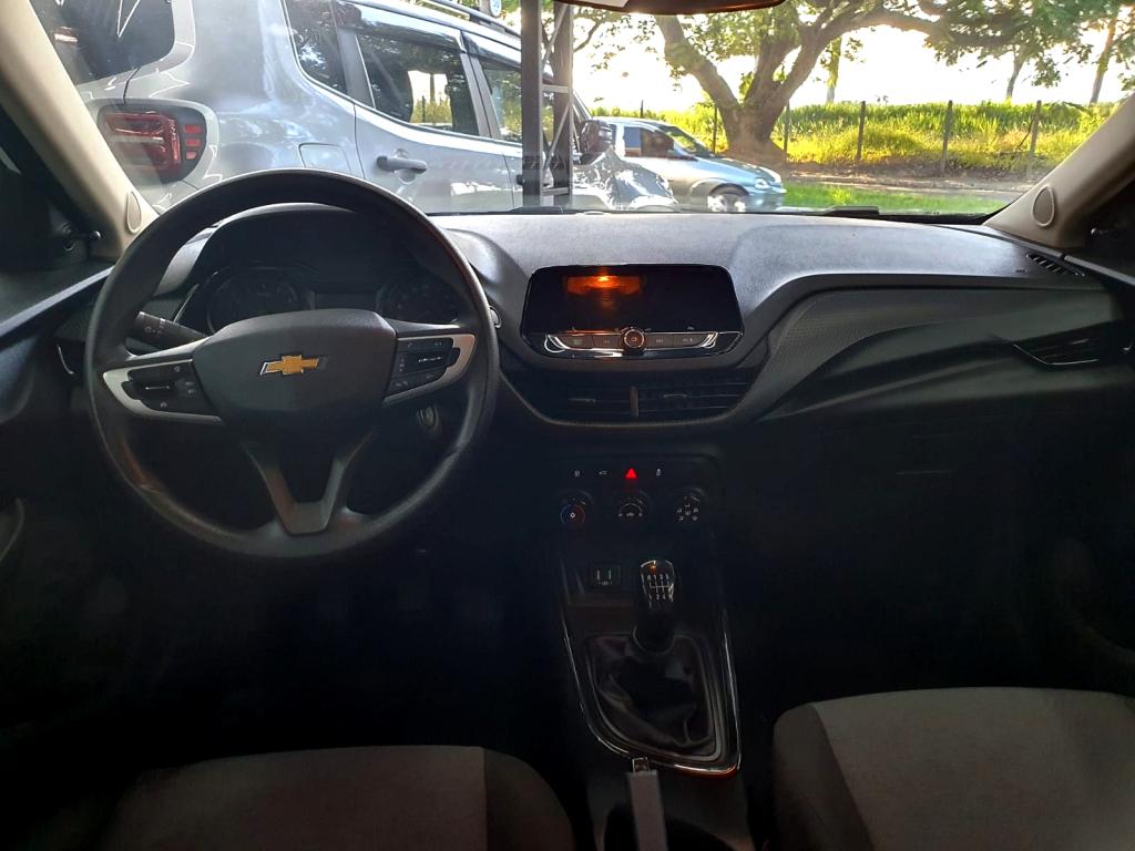 CHEVROLET Onix Hatch - Foto