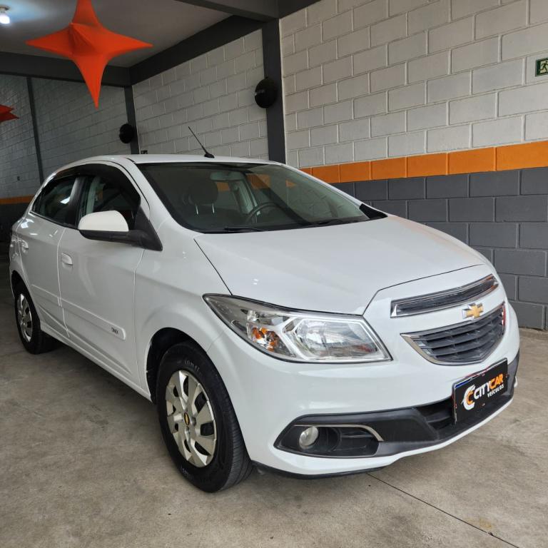 CHEVROLET Onix Hatch