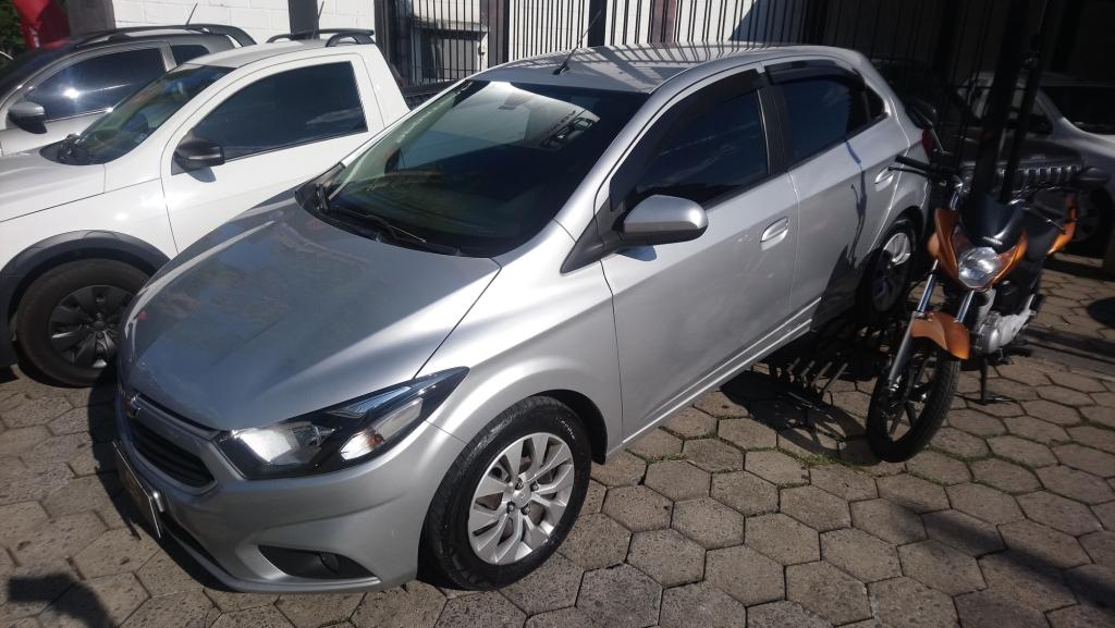 CHEVROLET Onix Hatch