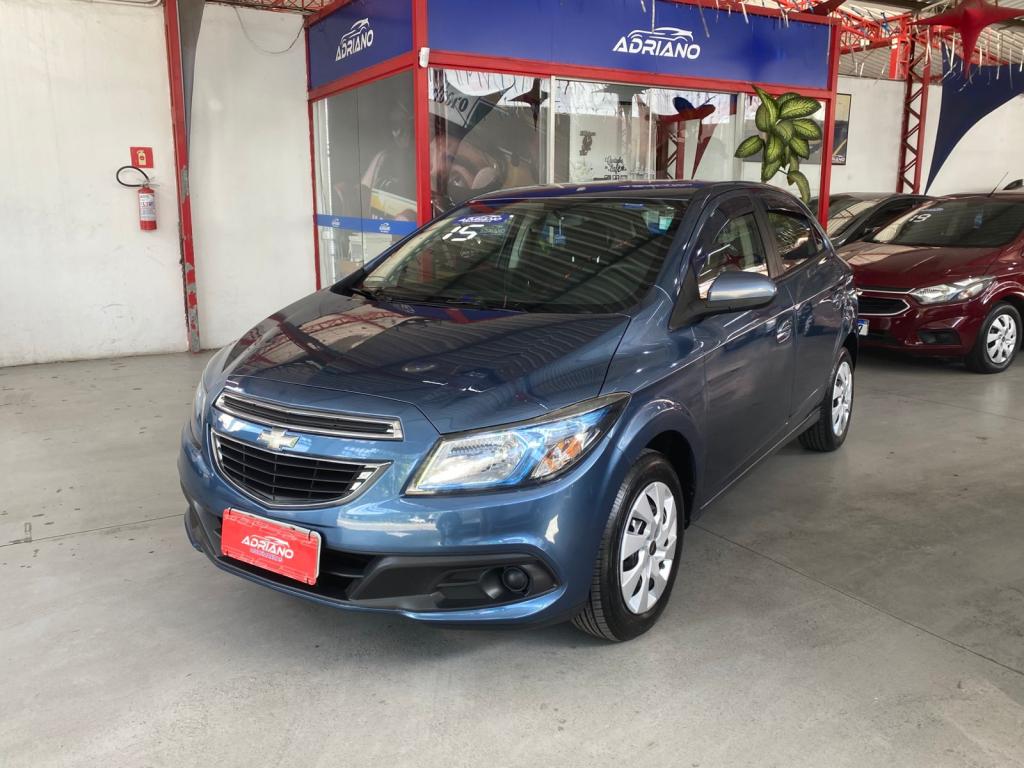 CHEVROLET Onix Hatch - Foto