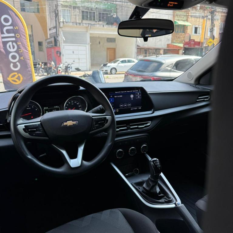 CHEVROLET Onix Hatch - Foto
