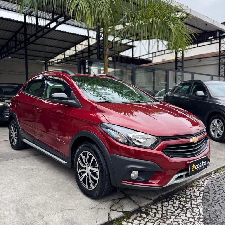 CHEVROLET Onix Hatch - Foto