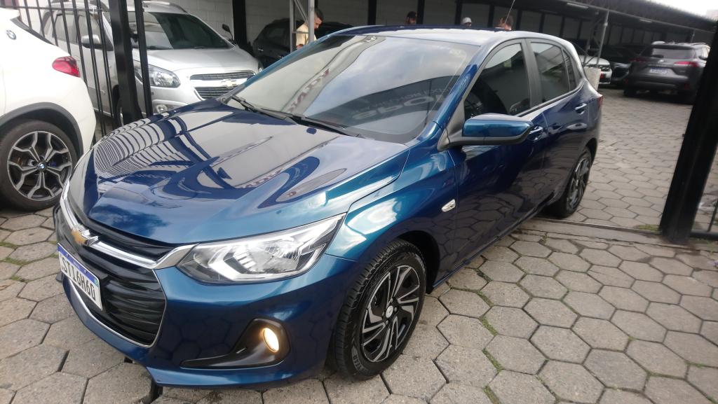 CHEVROLET Onix Hatch - Foto